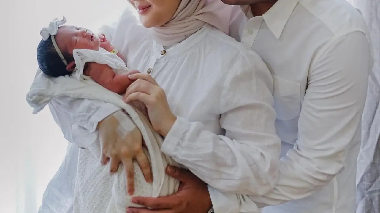 Potret anak kedua Kesha Ratuliu