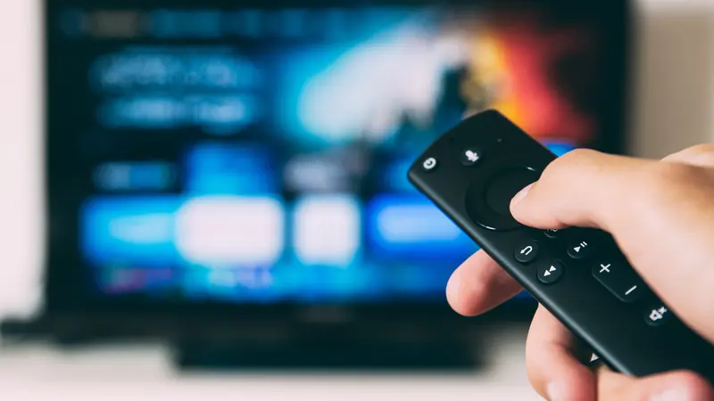 Smart TV 2022 dari Samsung bisa Video Call hinggabBermain game favorit Titi Kamal