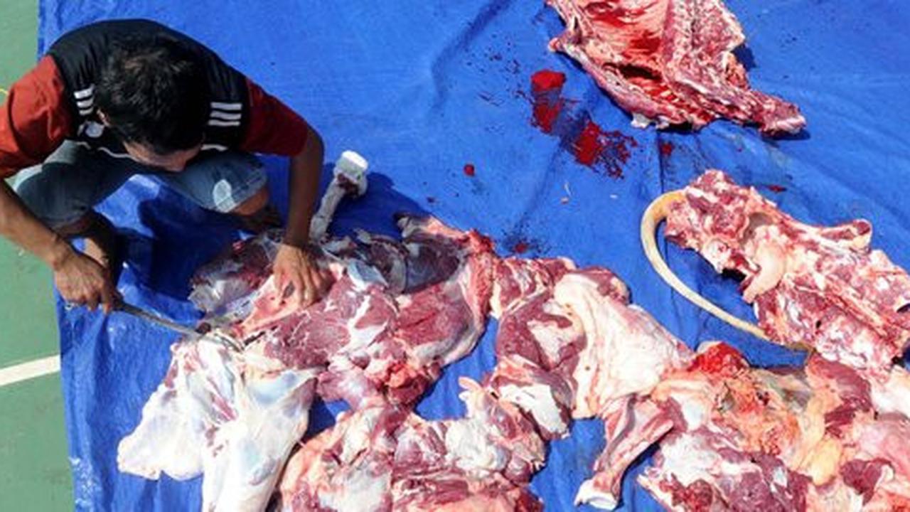 Bolehkah fakir miskin menjual daging yang diterima saat Idul Adha?