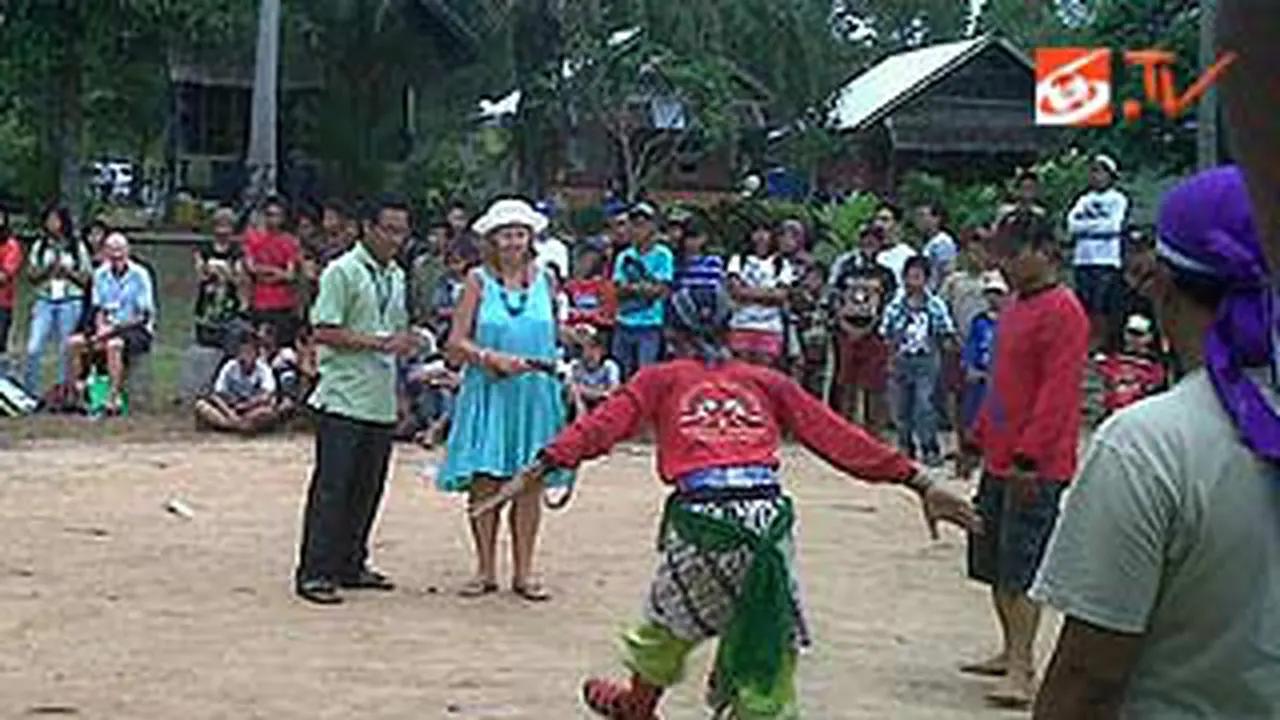 111010ckudalumping.jpg