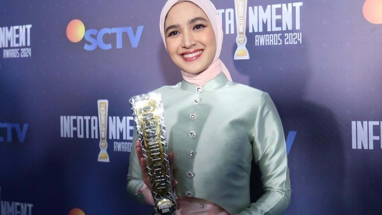 Aktris cantik berusia 26 tahun itu menjelaskan bahwa meskipun belum bertemu banyak penggemarnya secara langsung, ia tahu dan merasakan ketulusan mereka.<br>