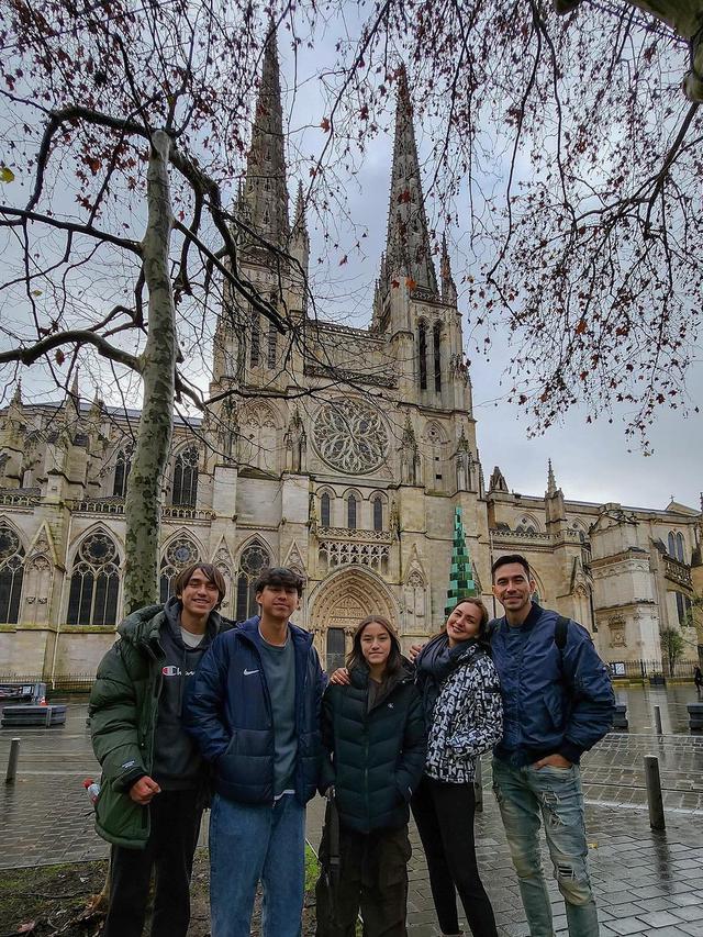 Potret Artis Liburan Akhir Tahun 2023 di Luar Negeri, Seru dan Bahagia