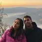 Keseruan Raffi Ahmad dan Nagita Slavina berserta rombongannya liburan ke Gunung Bromo. (Sumber: Instagram/@raffinagita1717)