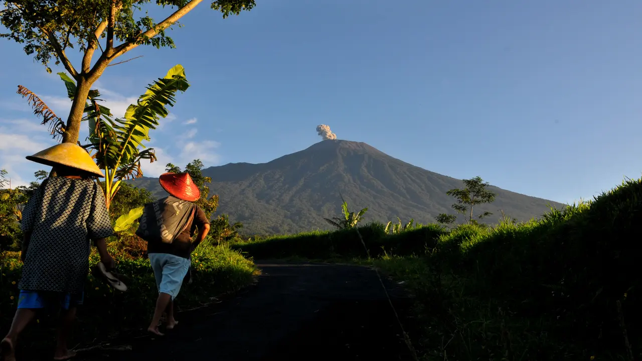 Pos Pengamatan Gunung Slamet Jadi Tempat Wisata Warga Sekitar