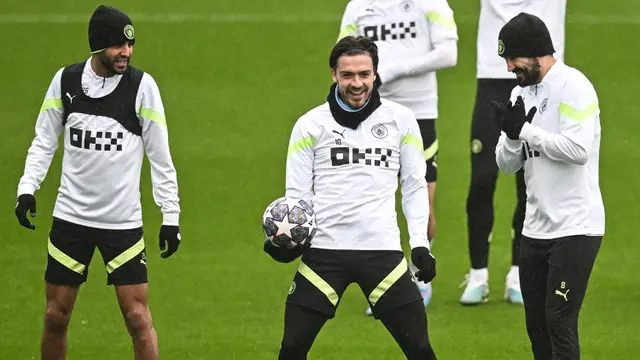 Latihan Santai Pemain Manchester City Jelang Duel Lawan RB Leipzig di Leg Kedua Babak 16 Besar Liga Champions