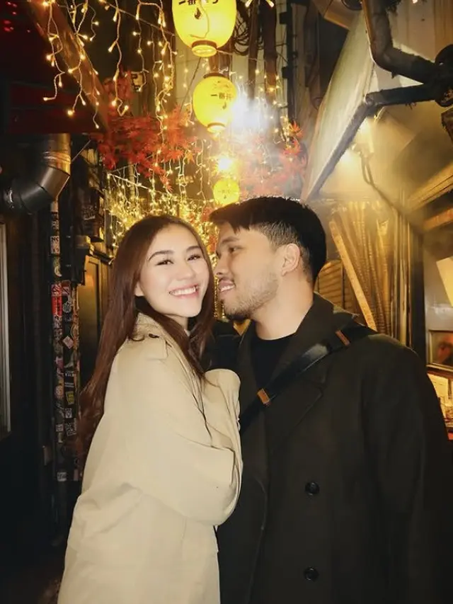Thariq Halilintar Ceritakan Perjuangan Aaliyah Massaid di Kehamilan 4 Bulan, Keram hingga Nyeri Tetap Happy credit: instagram.com/thariqhalilintar)