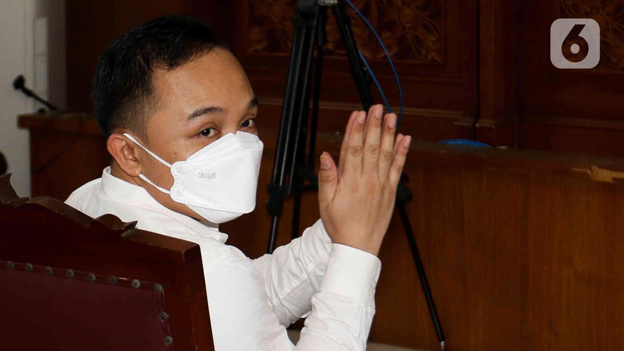 Ekspresi Ricky Rizal Jalani Sidang Vonis Kasus Pembunuhan Brigadir J
