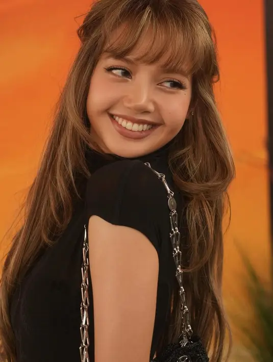 Festival ini merupakan bagian dari rangkaian event Coachella Weekend yang selalu dinantikan para pecinta mode dan musik.  [@no.1lloud].