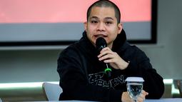 Siaran ilegal tersebut diketahui mampu menjangkau lebih dari 7.000 penonton secara simultan dan dapat diakses secara bebas oleh masyarakat tanpa izin dari pemegang hak siar. (Bola.com/Bagaskara Lazuardi)