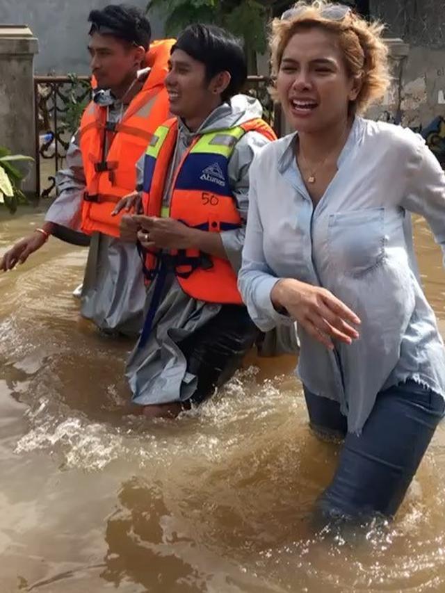 Unggahan Nikita Mirzani. (Foto: Instagram @nikitamirzanimawardi_17)