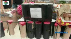 Selain di Jakarta, sebanyak 1.500 petasan berbagai ukuran juga berhasil disita polisi dari lapak pedagang di kawasan Bojong Gede, Depok.