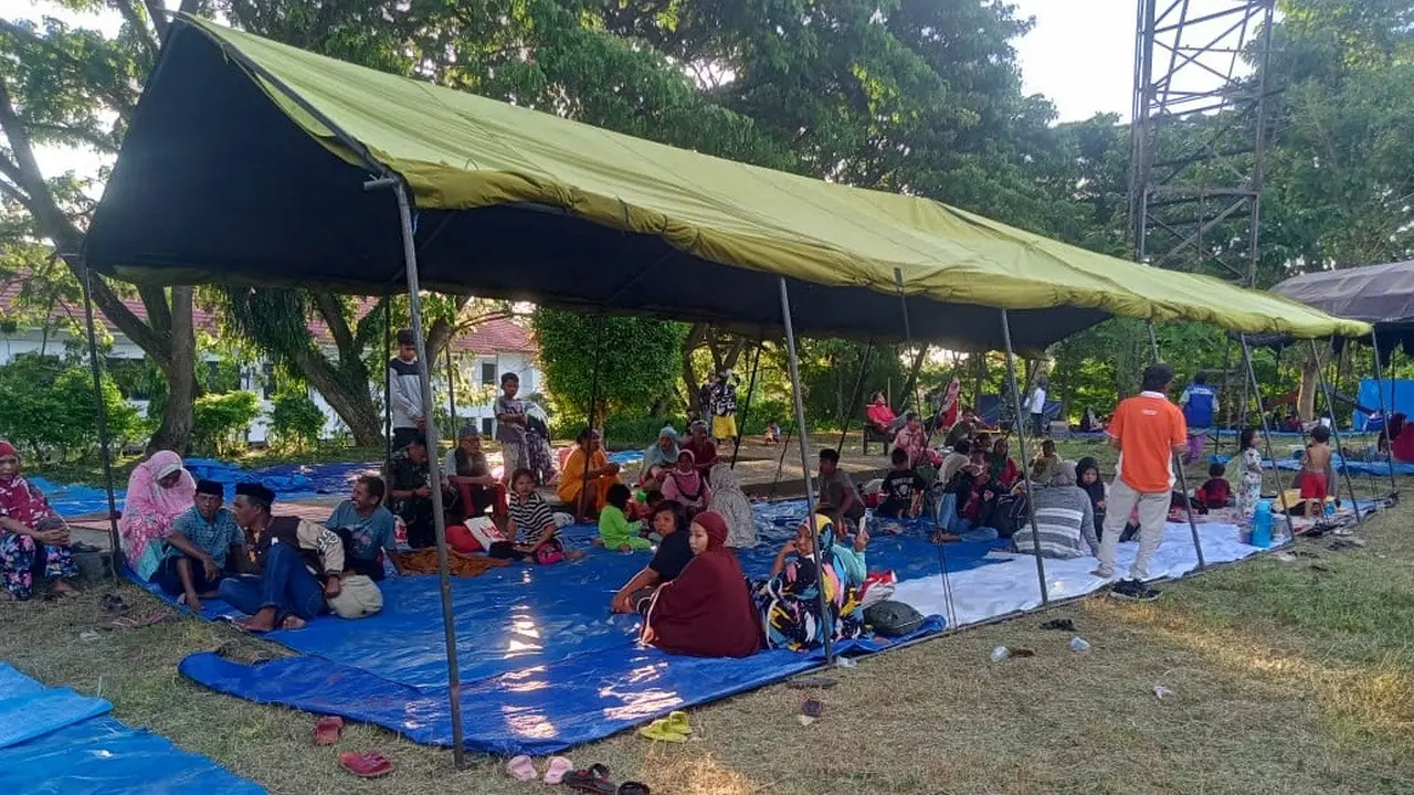 Pengungsi gempa Mamuju