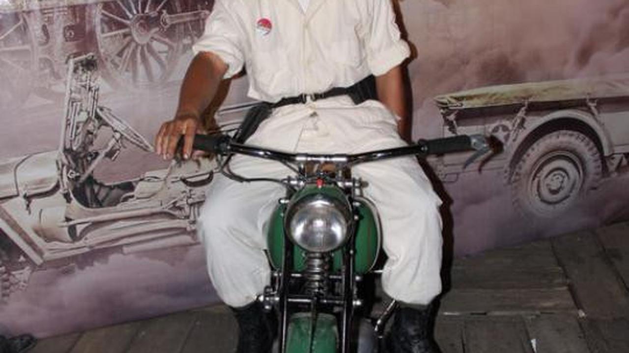 Beragam kostum pejuang di Festival Malang Kembali 2012