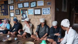 Repan (16) warga Baduy Dalam korban begal di kawasan Rawasari Cempaka Putih Jakarta Pusat akhirnya kembali ke kampung halamannya pada Minggu (26/10/2025). (Foto: Antara)