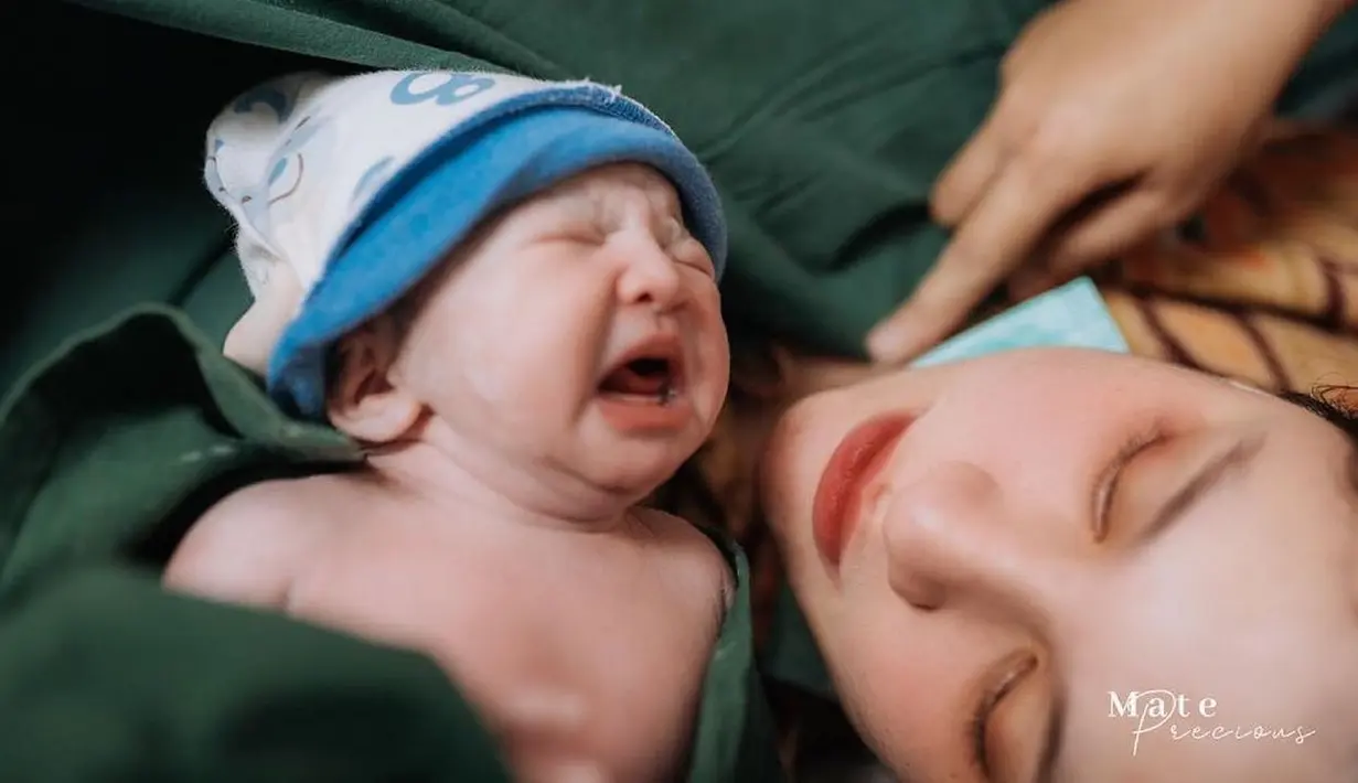 Seperti diketahui, Summer Chalona Brunella Delrey lahir pada 9 Juni 2021 di RSIA Bunda Jakarta pada pukul 09.59 WIB. (Foto: instagram.com/brinashabyna)