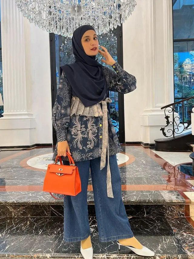 instagram.com/@shireensungkar