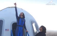 Kenalin New Shepard Roket Wisata Buatan Blue Origin yang Sukses Bawa Katy Perry Terbang ke Luar Angkasa