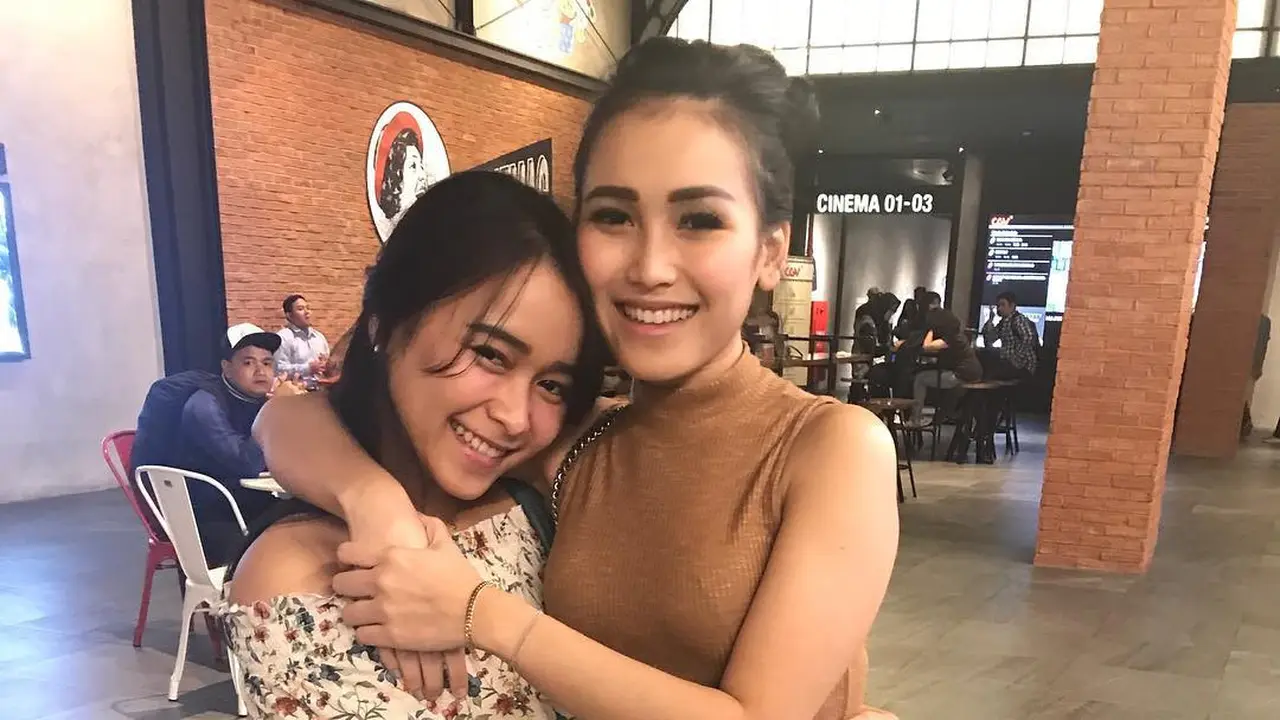 [Bintang] Ayu Ting Ting