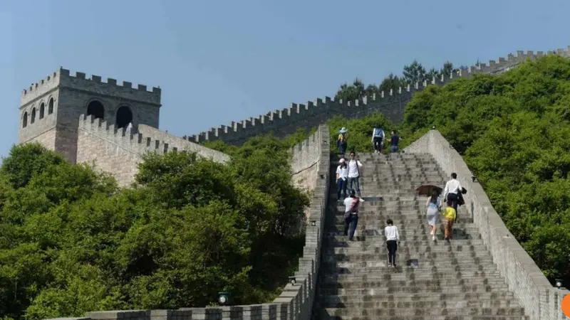 Tiongkok Bangun Replika Tembok Besar China, Netizen Nyinyir