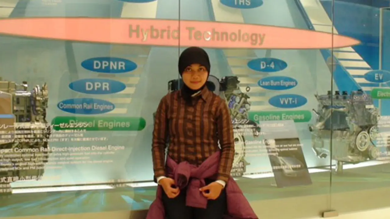 Lydia, Dosen Muda President University Kembangkan Mobil Listrik