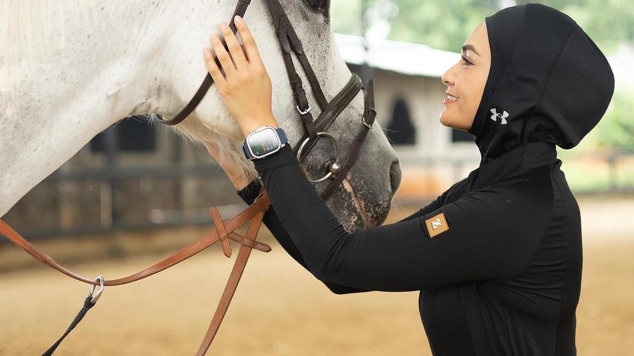 7 Potret Putri Zulhas yang Hobi Berkuda di Tengah Kesibukan sebagai Politisi dan Pengusaha