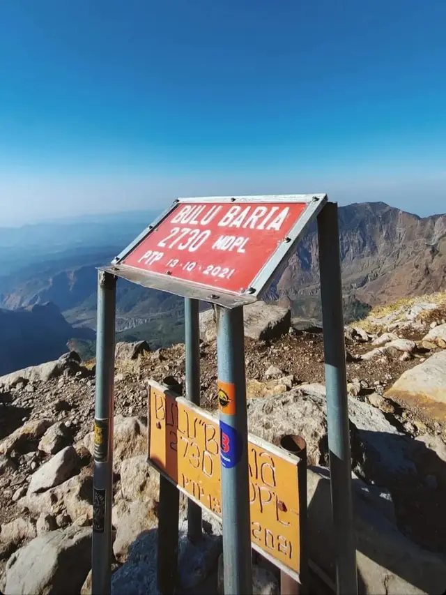 Gunung Bulu Baria dinobatkan sebagai gunung paling bersih di Indonesia dengan sistem pendakian zero waste dan larangan keras membawa sampah plastik. (Foto: Musta’in)