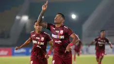 Persis Solo sukses meraih kemenangan di laga pembuka Liga 2 musim 2021/2022 melawan PSG Pati. Dua gol Persis Solo diciptakan oleh Beto Goncalves pada menit ke-19 dan Eky Taufik pada menit ke-22. (Bola.com/Vincentius Atmaja)
