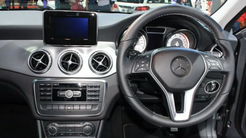 Mercedes Benz GLA Dashboard