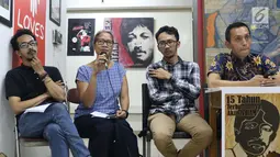 Sejumlah aktivis yang tergabung dalam Koalisi Keadilan untuk Munir saat menyampaikan keterangan bersama terkait 15 tahun terbunuhnya aktivis HAM Munir di Jakarta, Jumat (6/9/2019). Mereka mendesak pemerintah tegas dan serius menuntaskan kasus Munir. (Liputan6.com/Helmi Fithriansyah)