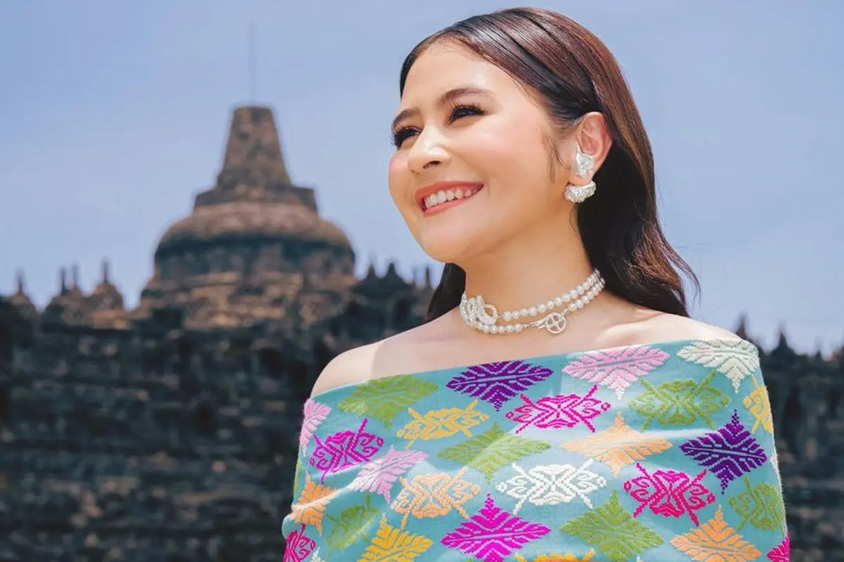 [Fimela] Prilly Latuconsina