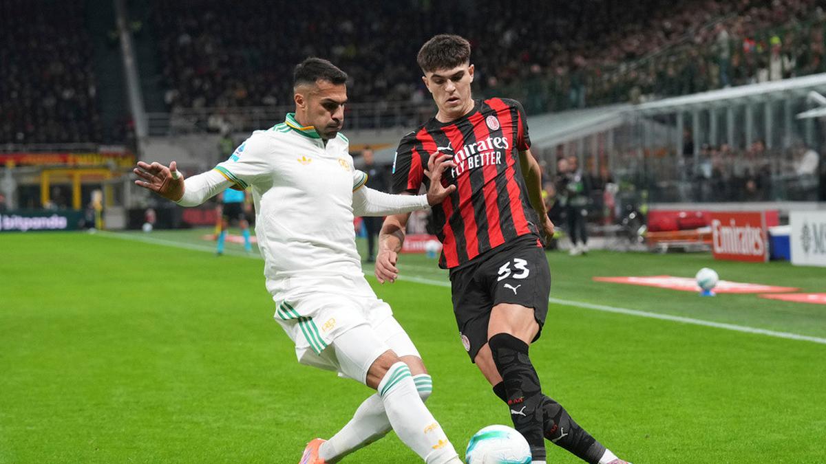 Manchester United Incar Bek Roma: Manuver Berani untuk Perkuat Lini Belakang