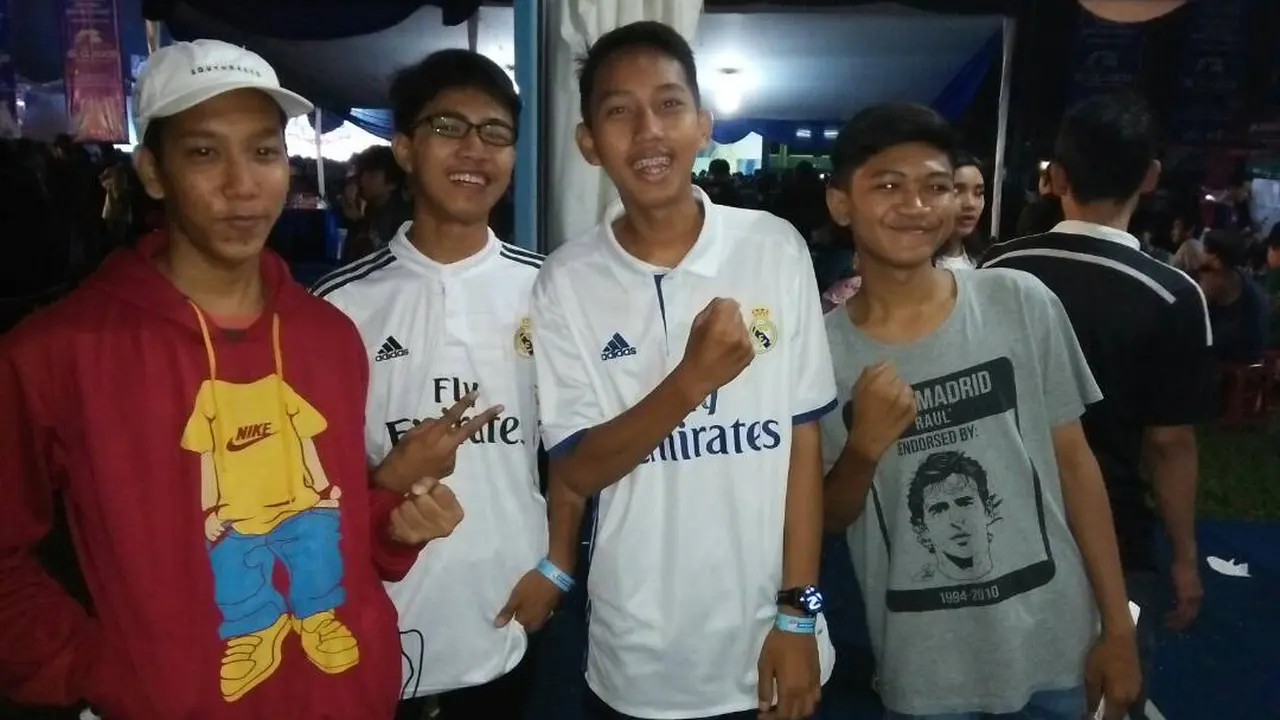 Nobar seru El Clasico