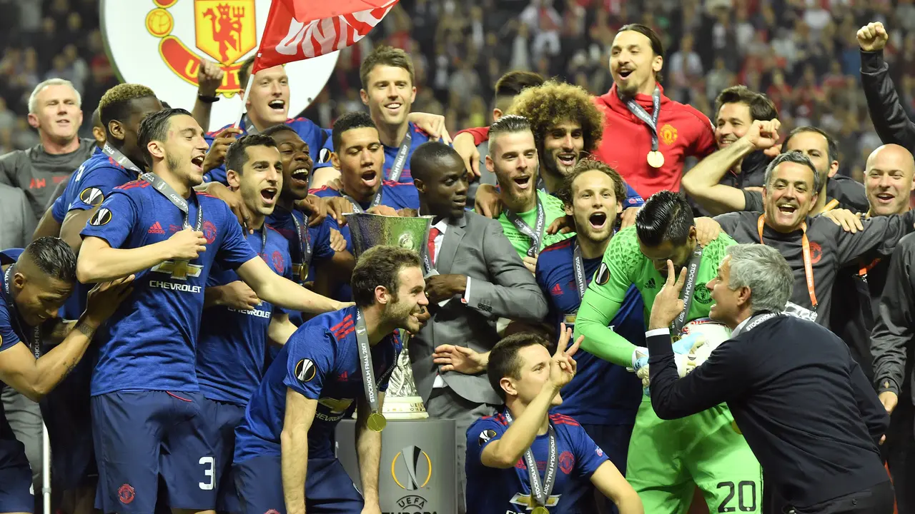 Luapan Kegembiraan Pemain MU Usai Juara Liga Europa