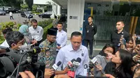 Menteri Koordinator Bidang Infrastruktur dan Pembangunan Kewilayahan, Agus Harimurti Yudhoyono (AHY) di Istana Negara, Jakarta, Rabu (12/3/2025). (Liputan6.com/Nanda Perdana Putra)