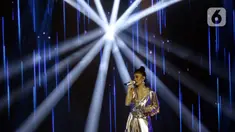 Agnes Monica alias Agnez Mo tampil dalam "Christmas Concert The Greatest Love" di Studio 6 Emtek City, Daan Mogot, Jakarta, Kamis (19/12/2019). Selain Agnez Mo, beberapa penyanyi ternama di Indonesia juga mengisi acara tersebut antara lain, Delon, Joy Tobing, Judika dan Nikita . (Liputan6.com/Johan