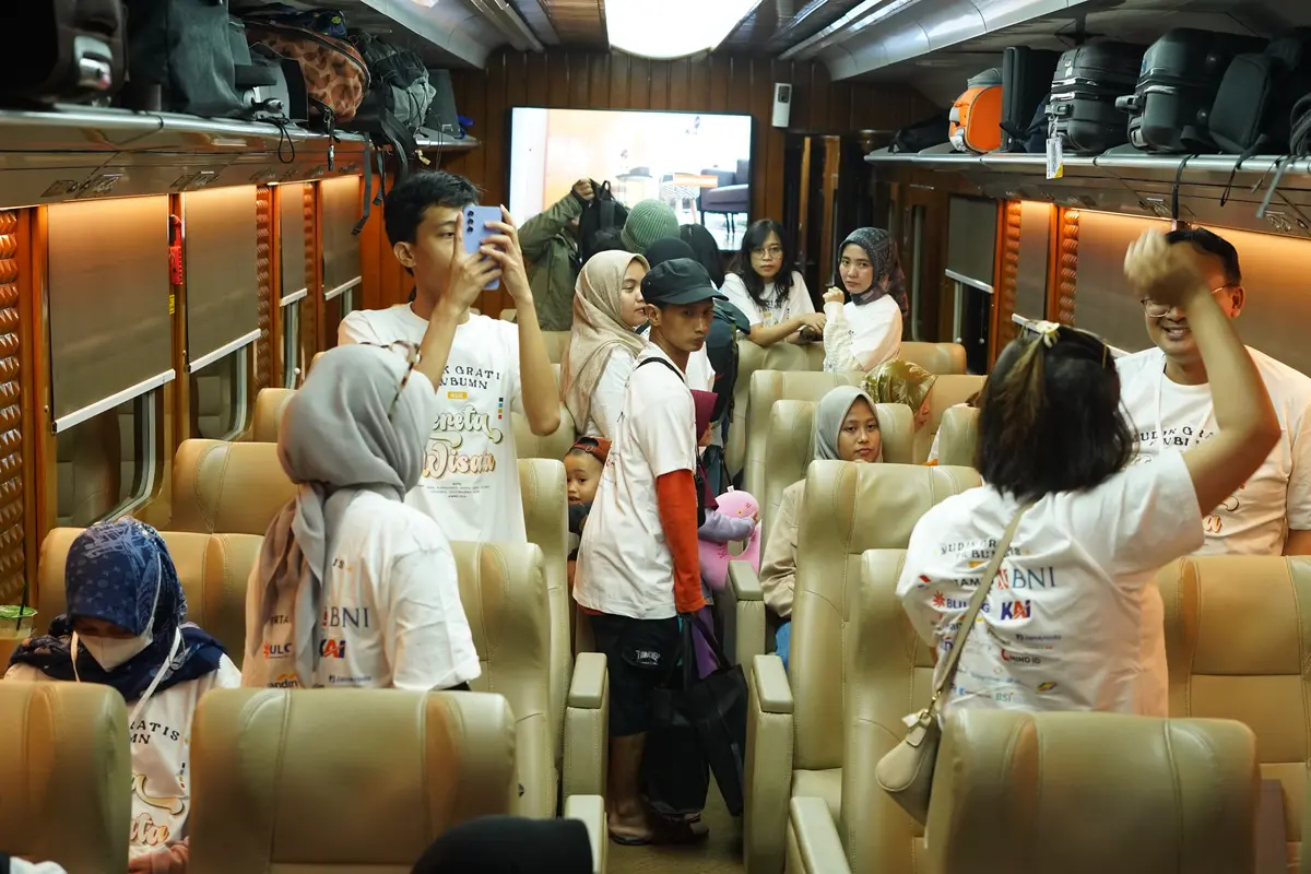 Forum Wartawan BUMN (FWBUMN) kembali mengadakan program Mudik Gratis 2024 menggunakan Kereta Wisata untuk para jurnalis