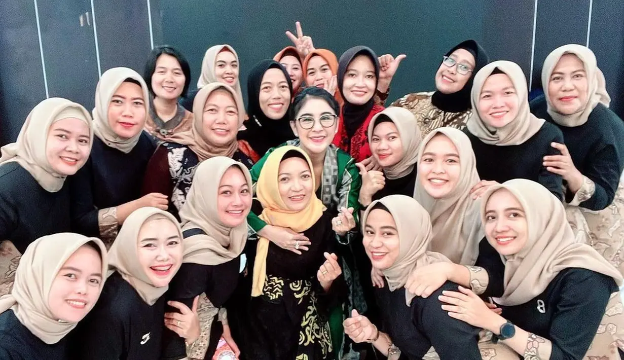 <p>[Instagram/uutpermatasari]</p>