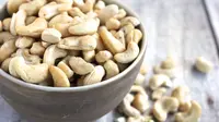 Tak cuma lezat, kacang mete juga kaya manfaat sehat. (Foto: highgatehillkitchen)