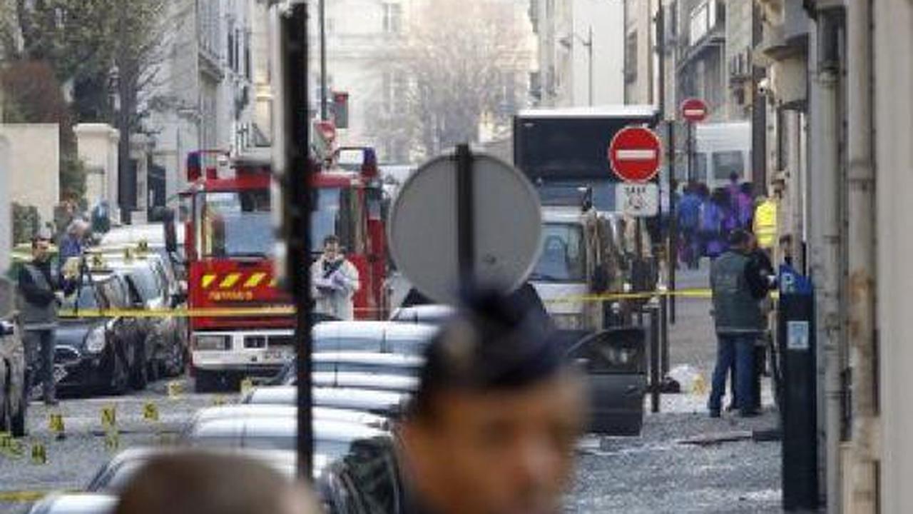 Bom Paris di pagi hari