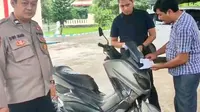Sepeda motor NMax jadi barang bukti perkara dugaan curanmor di Desa Bilaporah, berada di Polsek Socah.