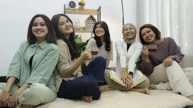 wanita oktober persahabatan sehat