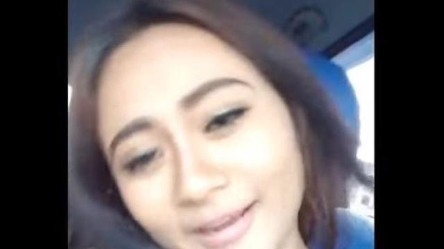 Lola Diara sebelum berhijab (Foto: YouTube)