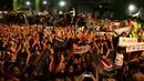 Konser ulang tahun Slank ke-34 tahun berlangsung meriah di JIExpo Kemayoran, Jakarta Pusat, Selasa (26/12/2017). Ribuan slankers memadati arena konser yang bertepatan dengan Pekan Raya BingBang. (Nurwahyunan/Bintang.com)