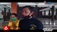 Pembobol kotak amal di Masjid Baiturrahim, Surabaya terekam kamera CCTV. Pelaku membobol lima kotak amal berukuran besar.