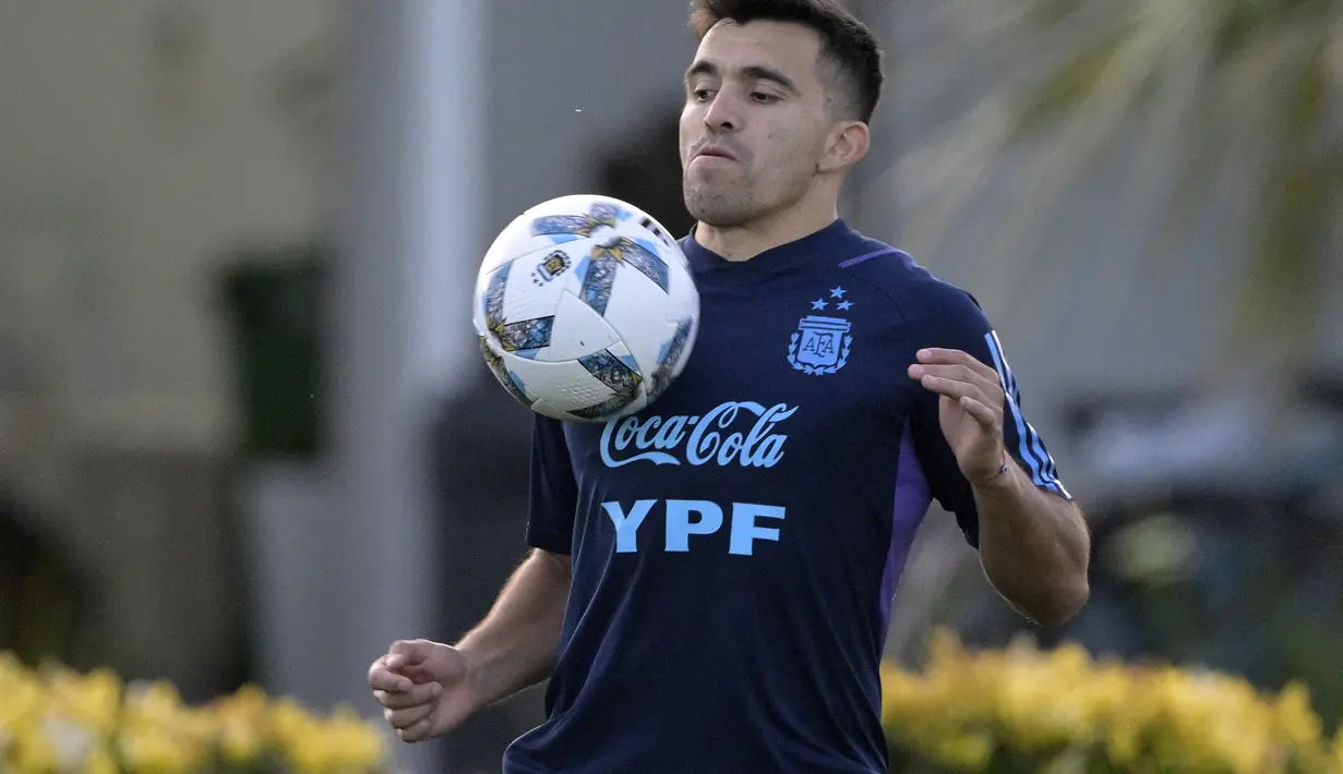 La Albiceleste juga didukung oleh kembalinya para pemain veteran, Angel Di María dan Paulo Dybala, yang absen pada periode sebelumnya karena cedera. (Juan MABROMATA / AFP)