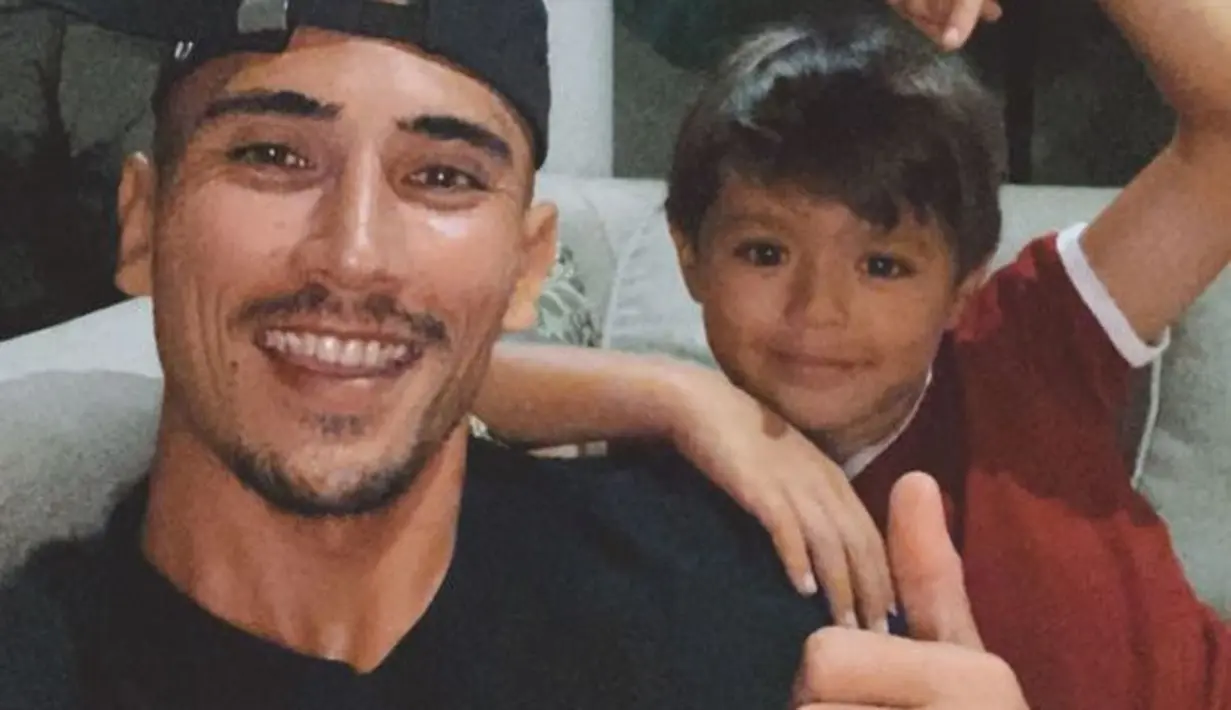 Penampilan El Barack yang baru itu pun membuat sosoknya makin digemari.  (Foto: Instagram/inijedar)