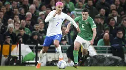 Meski bermain sebagai tim tamu, Timnas Prancis bermain mendominasi sejak menit awal pertandingan. (AP Photo/Peter Morrison)