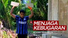 Berita video pemain Arema FC, Ridwan Tawainella, memanfaatkan bahan bangunan, batako dan pasir, untuk menjaga kebugaran saat di rumah.