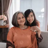 Membahagiakan orangtua./Copyright shutterstock.com/g/oduaimages