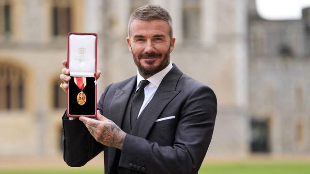 Foto: Momen Sakral Penganugerahan Gelar Kebangsawanan Inggris untuk David Beckham